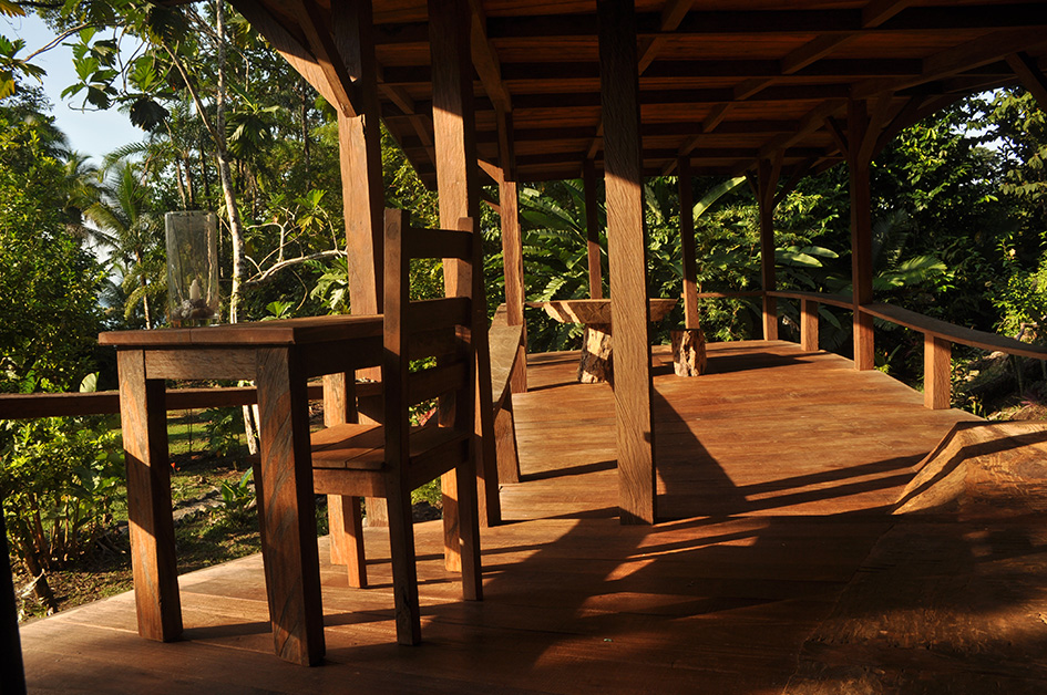 The cabin’s attached shelter, built by Joep van Lieshout in 2011.